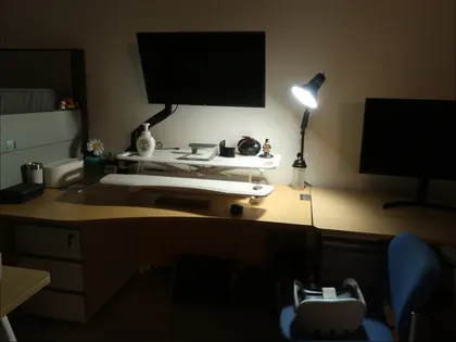 LOCO: Local Light-Aware Object Compositing with Spatially Varying Illumination-Augmented Data
